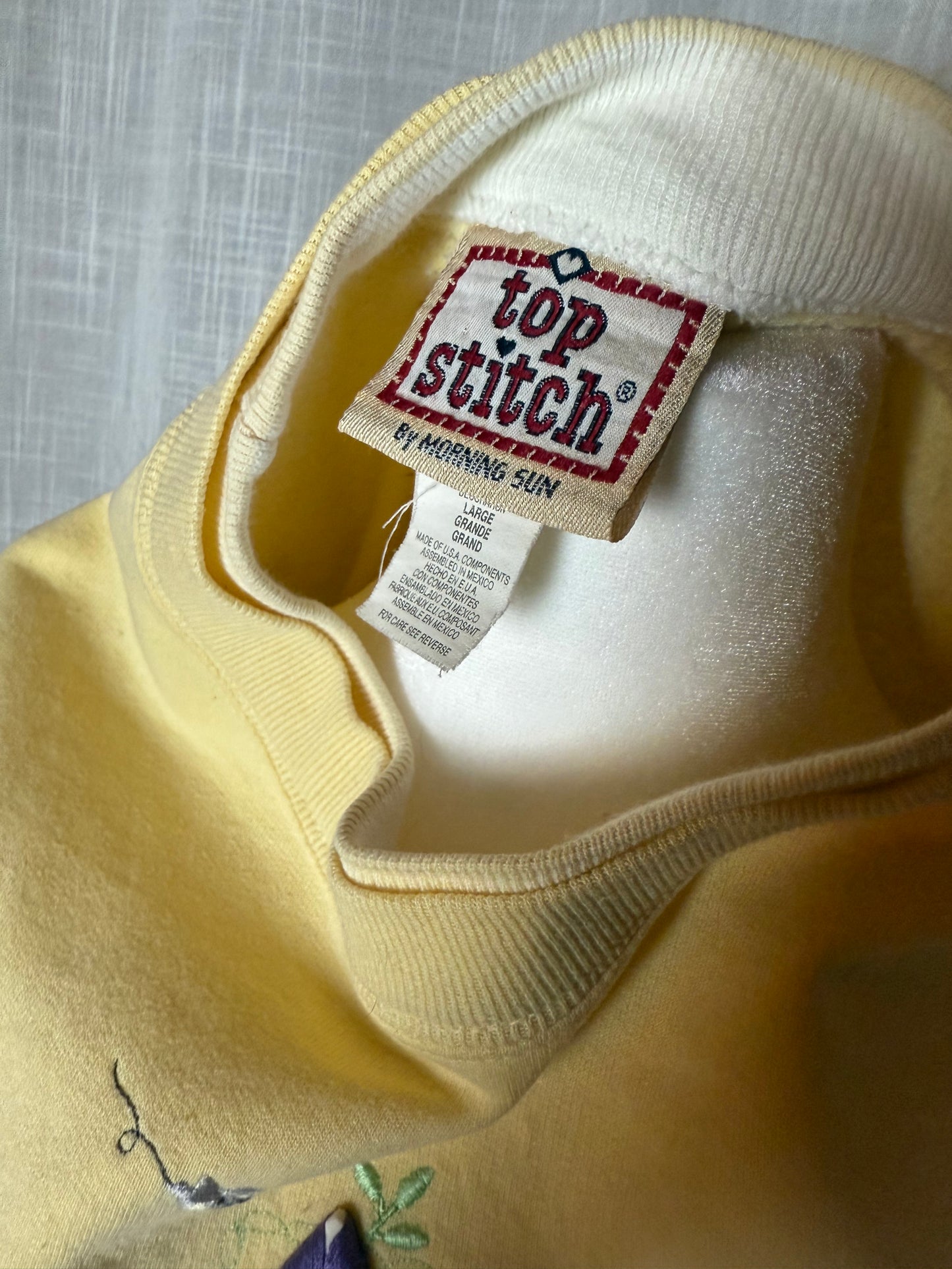 birdhouse crewneck sweater L yellow