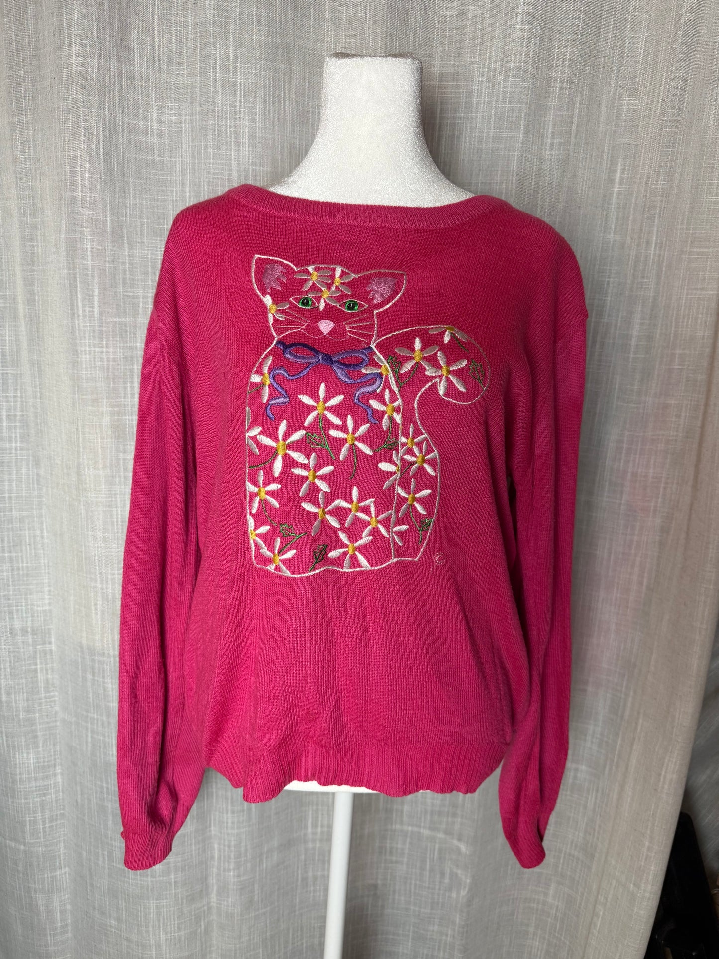 embroidered cat light sweater