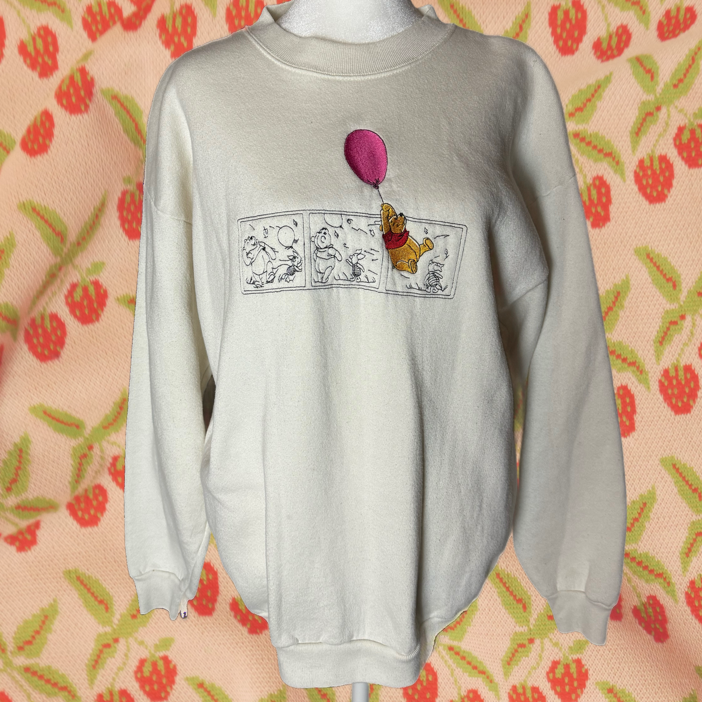 winnie the pooh vintage crewneck L