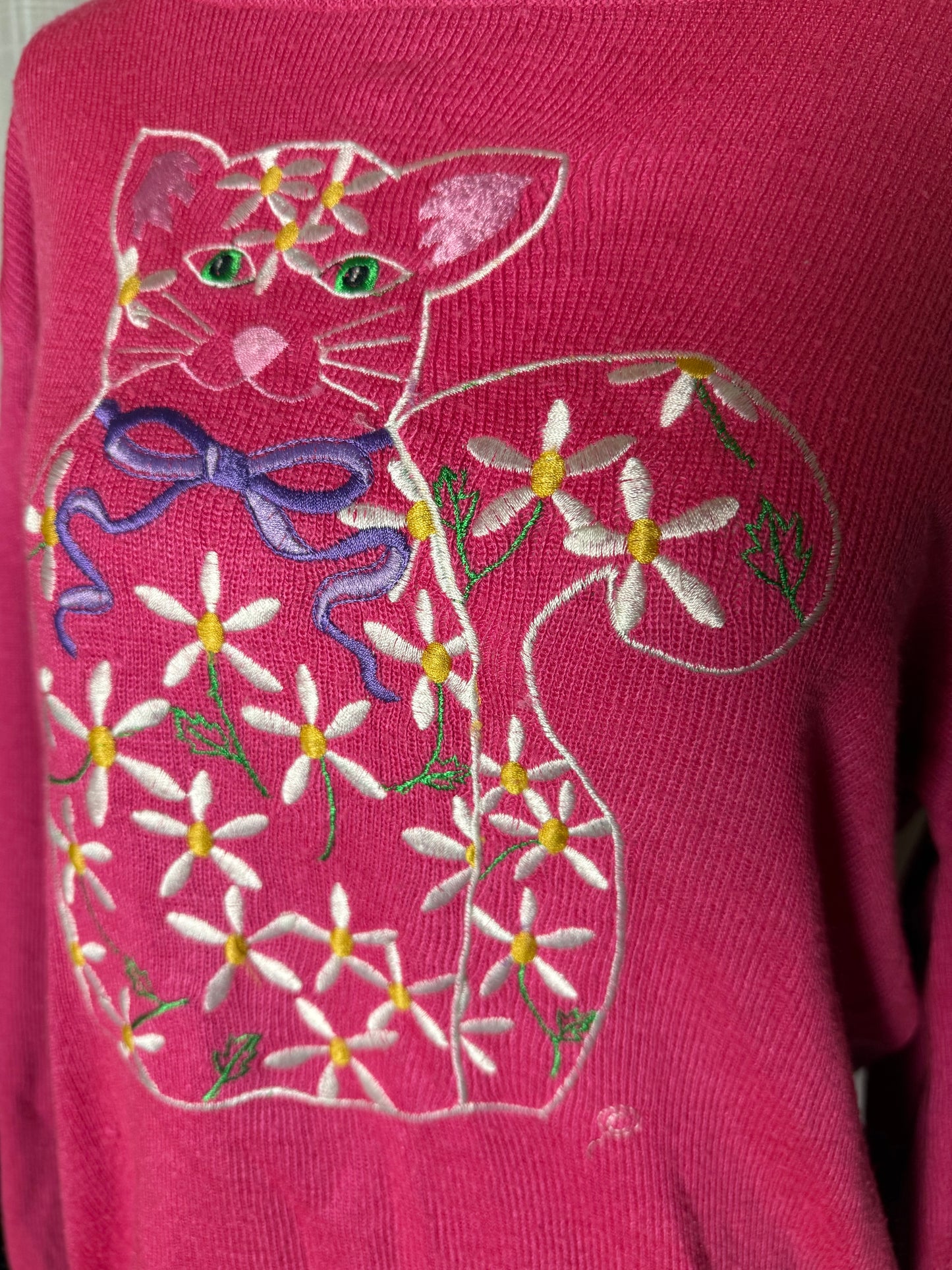 embroidered cat light sweater