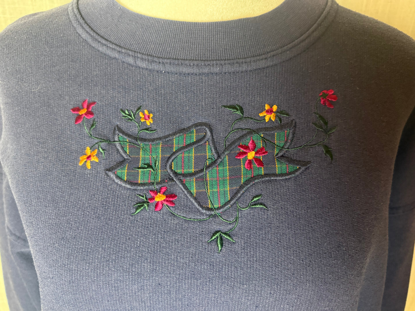 floral embroidered crewneck