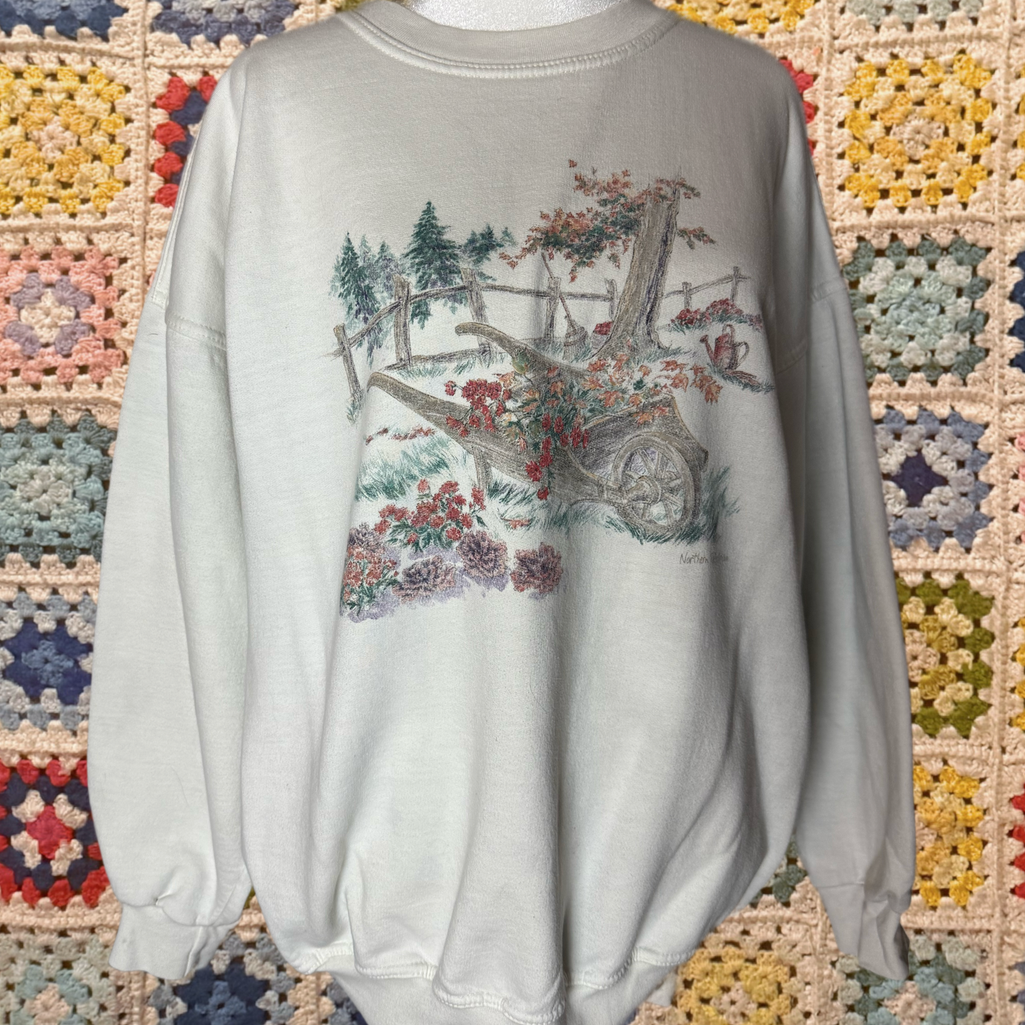 wheelbarrow crew neck L northern reflections