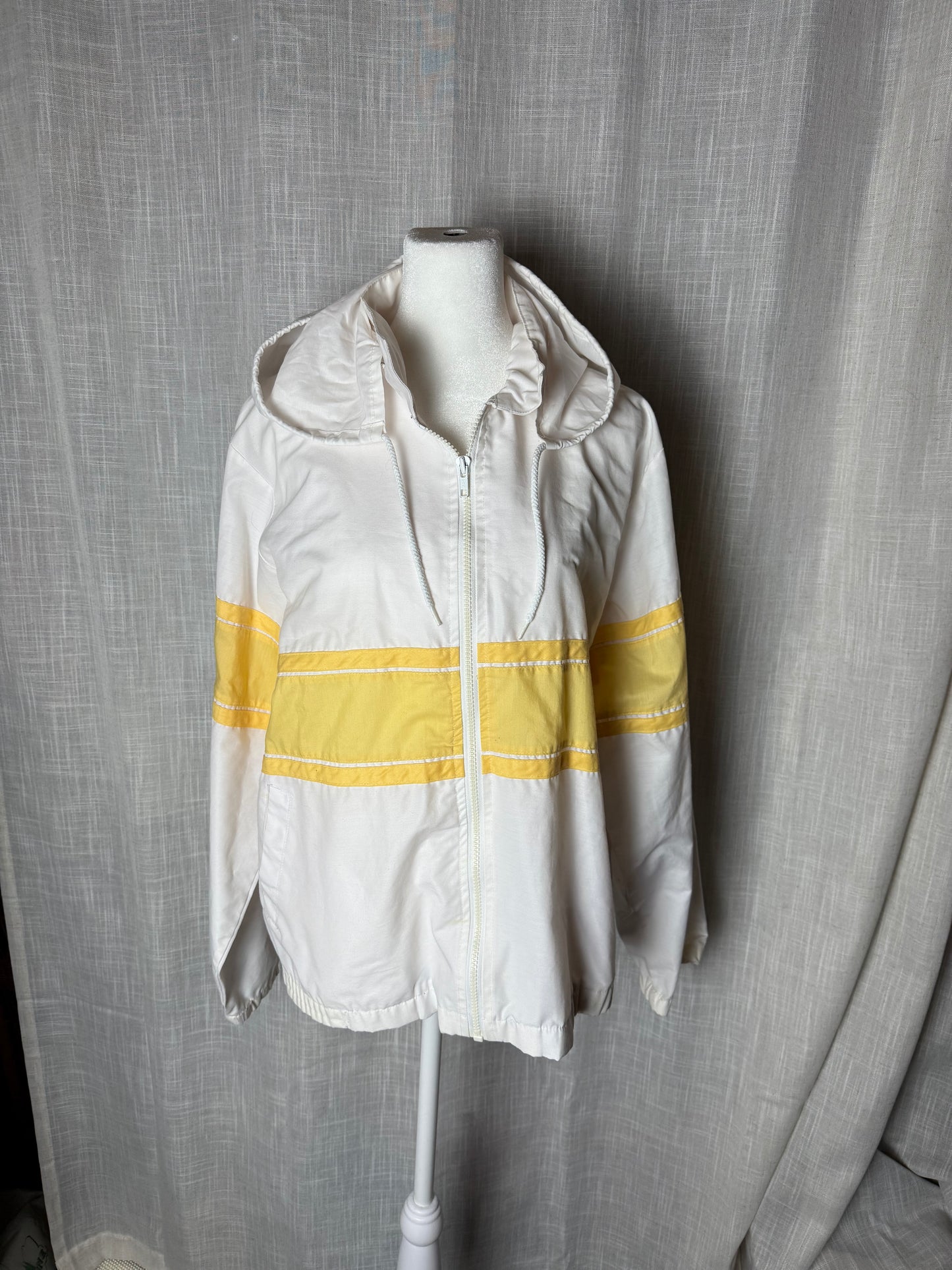 yellow stripe 80s sports accent jacket windbreaker M